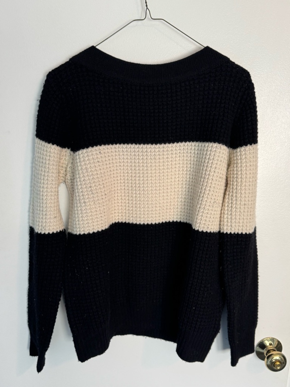 SI-IAE Women's Black and Cream Stripe Crewneck Sweater Large 100% Cashmere